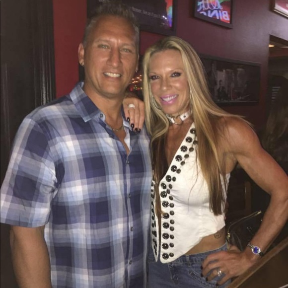 Meet your Posher, Michelle - Picture 2 of 2